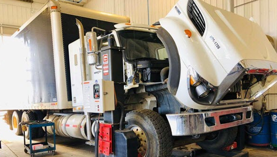 Heavy-duty towing Service in Bakersfield, CA